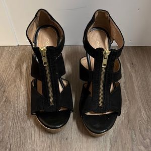 Black size 5 wedge heels